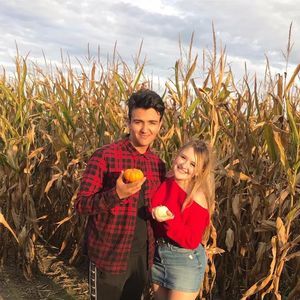 Meet your Posher, Dule